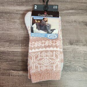 NEW Women's Cuddl Duds 2-Pack Plushfill Snowflake Fair Isle Crew Socks